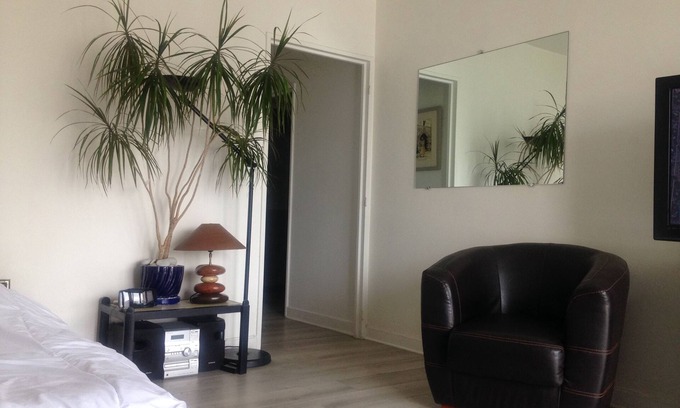Quartier de Javel Apartment | Large 36m2 studio near Eiffel Tower