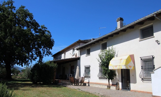 Isoletta Other | Large apartment with shared swimming pool, located in a natural park, Rome 100 km