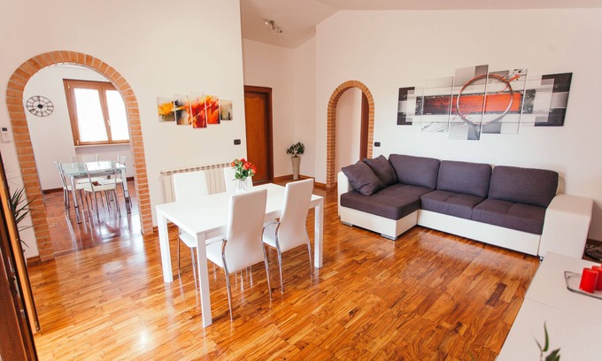 Isola Sacra Apartment | Large appartment near the Airport, private free parking