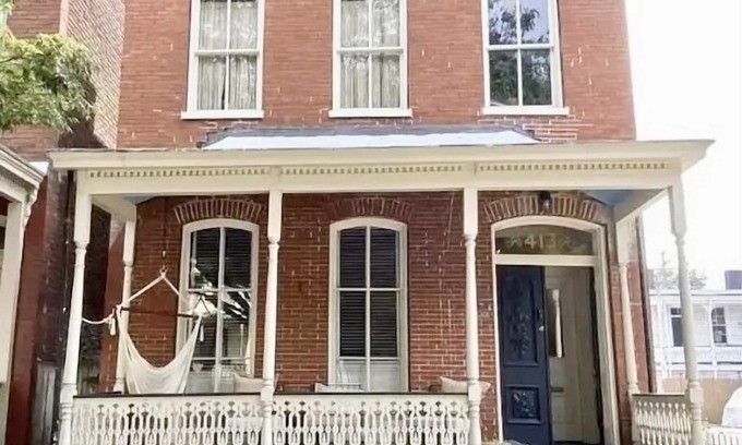 Jackson Ward House | Large City Center House - 7 BEDS/2 BA w/parking