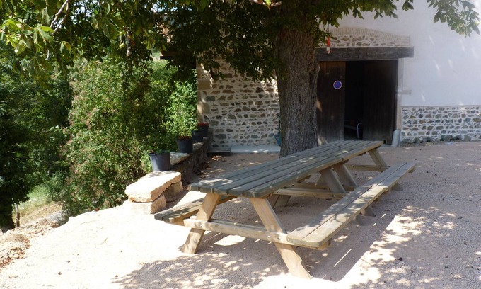 Beaujeu Cottage | Large cottage of charm and character for 15 people