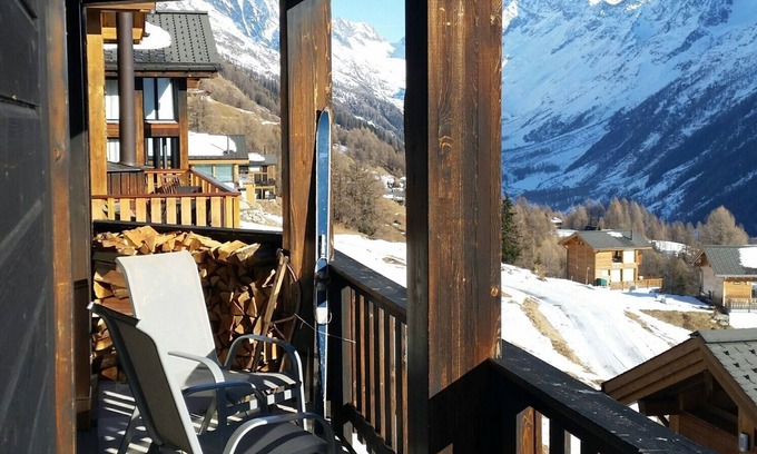 Wiler Ski Chalet | Large exclusive 6 room chalet(160m2) 10p on 2000m Lauchernalp /Lotschental.