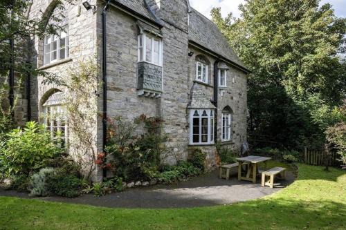 Saint Columb Major House | Large Grade II Listed House & Garden nr Beaches