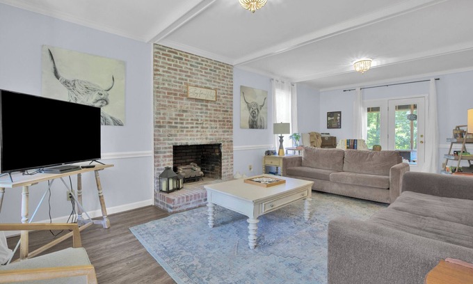 Fayetteville House | Large home with pool 10 minutes to Fort Bragg