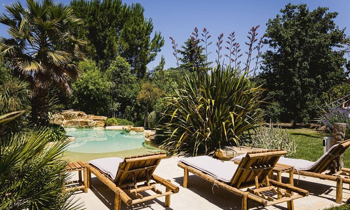 Cavaillon Other | Large Luberon stone farmhouse with beach pool - Le mas du chemin blanc