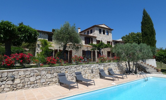 Callian House | Large stone-built villa with spectacular views to the Mediterranean