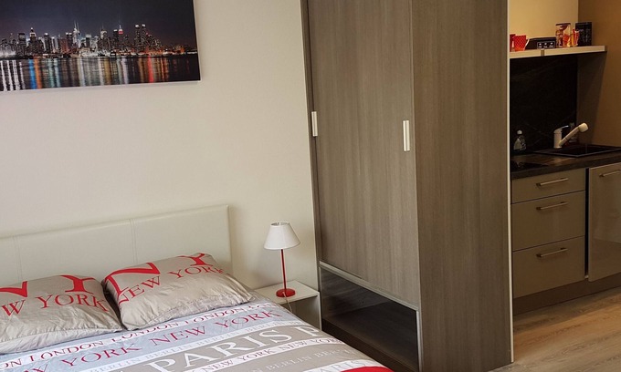 Part Dieu - Bir Hakeim Apartment | LARGE STUDIO WITH BALCONY