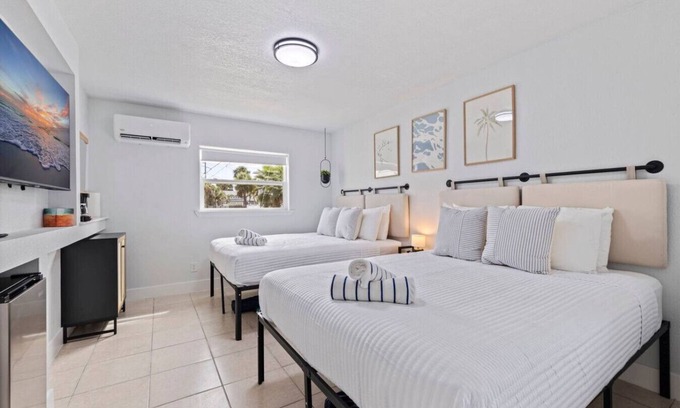 Capri Isle Hotel | Las Olas of Treasure Island #8