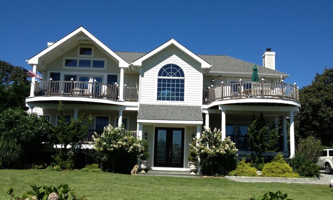 Montauk House | Last minute DISCOUNT! nPrivate access Ocean beach.Perfect home for families!