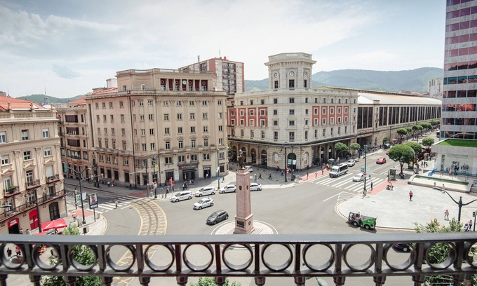 Bilbao City Centre Hotel | Latroupe La Granja