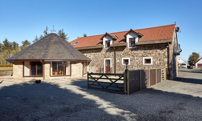 Radernie House | Lavish and Classic Retreat in St. Andrews