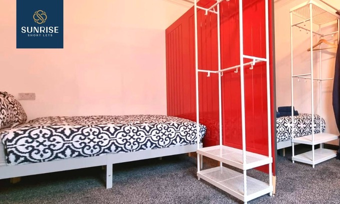 Dundee Apartment | LAW 5 - 2 Rooms, 4 Double Beds