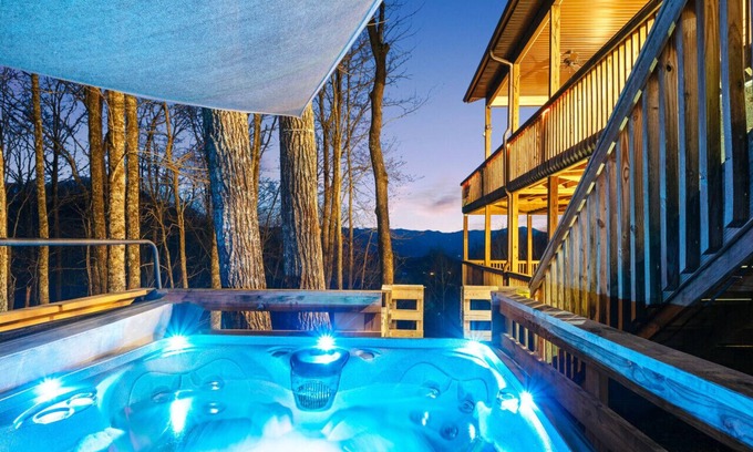 Whittier House | Lazy Bear Retreat Mountain Views-Hot Tub-FirePit