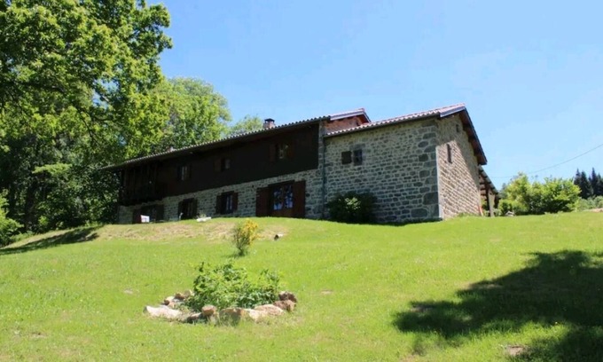 Ambert House | Le Cheix de Celine & Mathieu