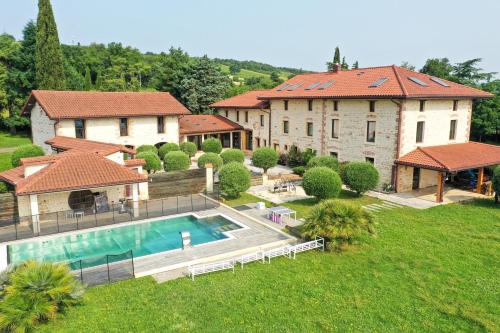 Saint-Jean-des-Vignes House | le Clos Doré
