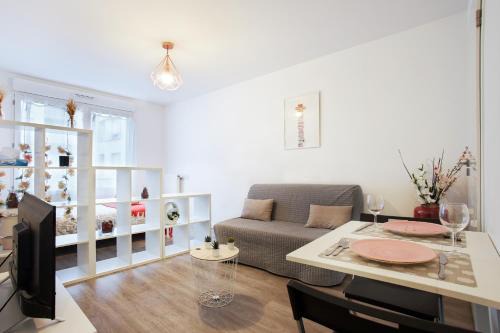Meudon-la-Foret Apartment | Le Cosy Hous'in Studio Meudon
