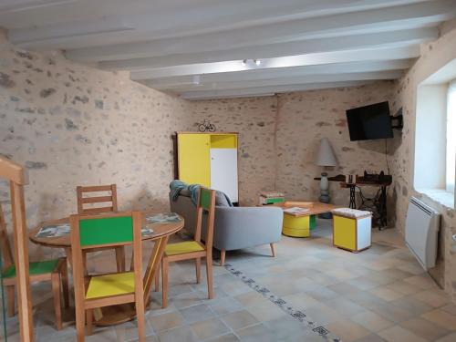 Cormery House | Le gîte de la Muraille classé 3 Etoiles pour 4 personnes