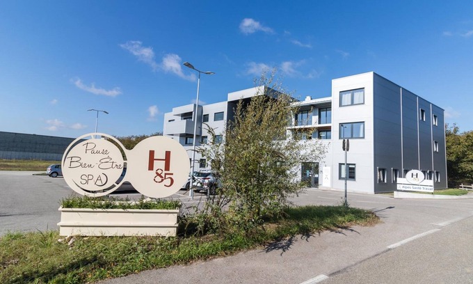 Chatte Hotel | Le H85