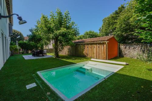 Labouheyre House | Le Loft - grand écran - piscine - baby foot -