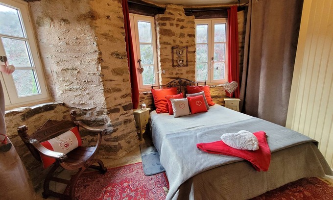 Grand-Vabre Apartment | Le Manoir des Pélies-Au gré du vent.