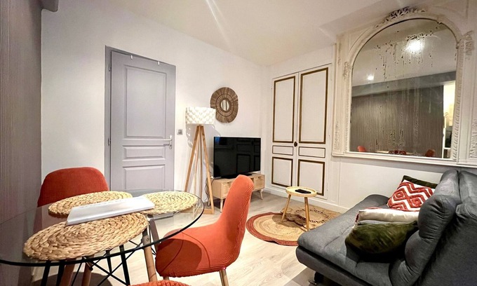 Sens Apartment | Le Mirror Hyper Centre