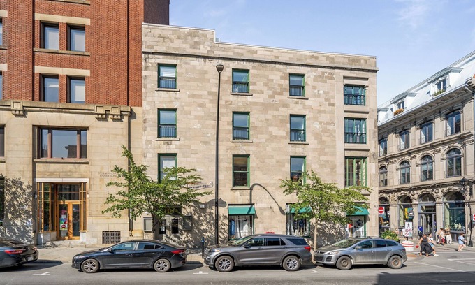 Old Montreal Apartment | Le Nomade MTL