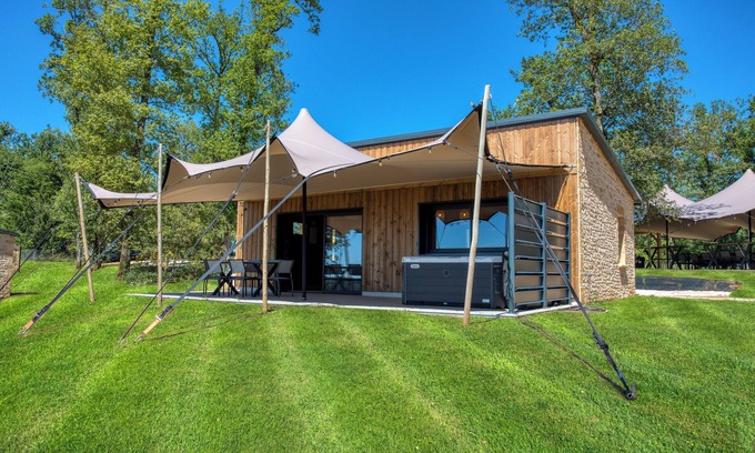 Sarlat-la-Caneda Ski Chalet | Le Pech Eternel : Lodge SPA des Oliviers