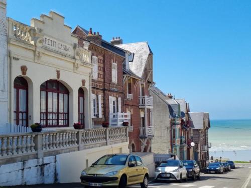 Ault House | Le petit Casino, insolite et vue mer