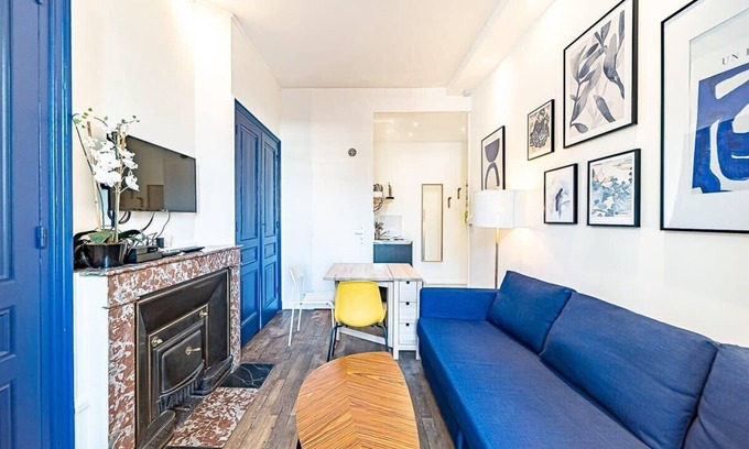 2nd Arrondissement Apartment | Le petit Charlemagne- Studio Rénové -Perrache