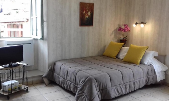 Aiguihe Apartment | Le Petit St Jacques
