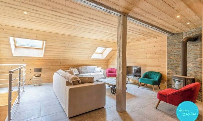 Montmin Apartment | Le Planet : T5 apartment.