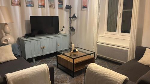 Bollene House | Le Quatorze