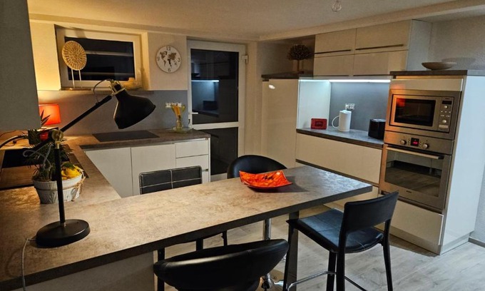 Haguenau Apartment | Le repos des escargots - Appartement classé 1 à 6 personnes avec jardin ombragé et aménagé
