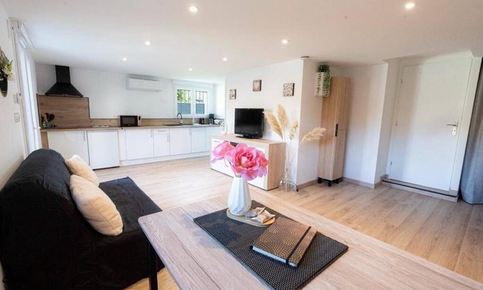 Tournon-sur-Rhone Apartment | Le studio du Doux