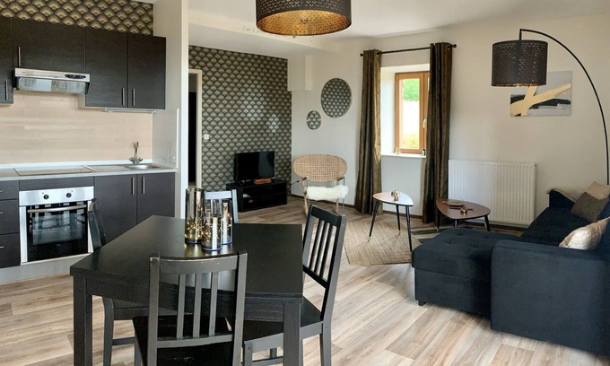Veranne Apartment | LE VIALLON - GITE LE PAPILLON - 50M² - PRIVATE TERRACE