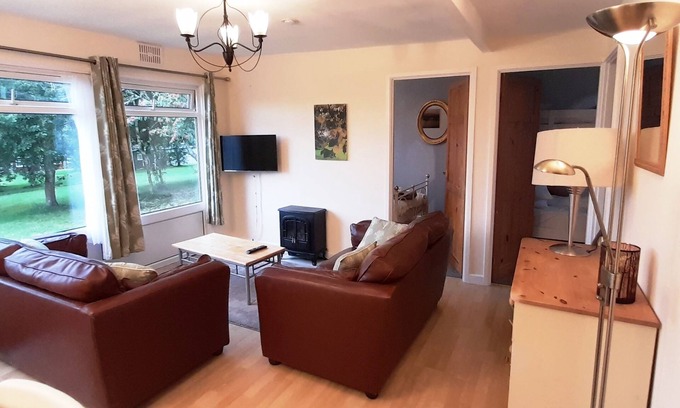 Dartmouth Ski Chalet | Leafy Corner Chalet. 2 bedroom 4 person Chalet
