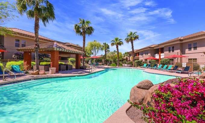 South Scottsdale Resort | Leave your worries at the door!