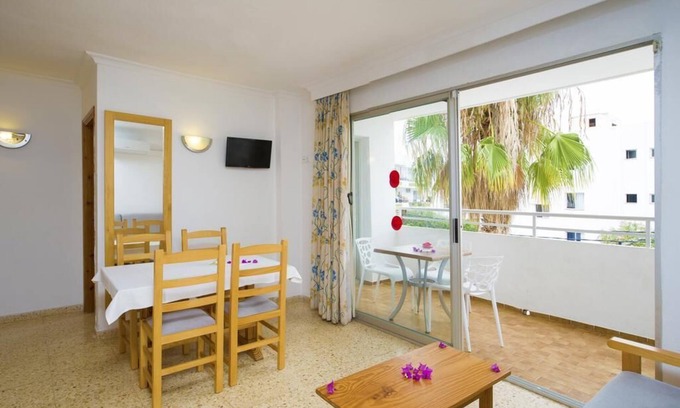 Sant Josep de sa Talaia Hotel | LeibTour code: VICEGRELI-A30/♫Close to Ushuaia/Hi - ☀Pool + Close to the beach