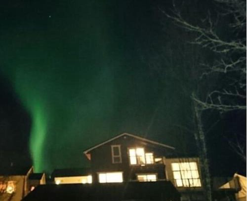Sarpsborg Apartment | Leilighet sentralt i Tromsø med parkering, egen inngang