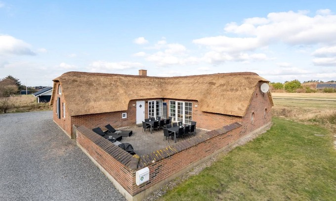 Lodbjerg Hede House | "Lemmikki" - 1.5km from the sea by Interhome