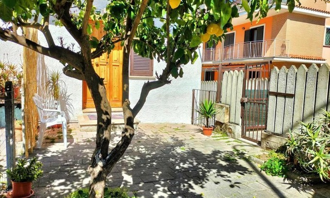 Monterotondo Apartment | Lemon Casa con giardino