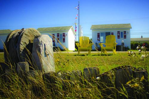 Pointe-au-Pere Ski Chalet | Les Cabines du Phare