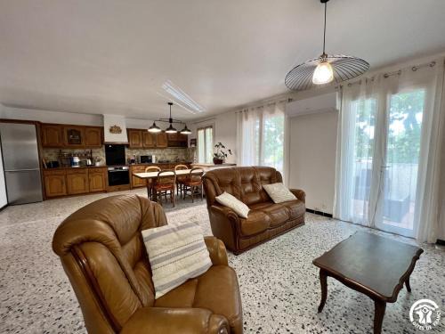 Canet House | Les cigales