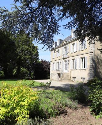 Alencon House | Les Deux Marguerite