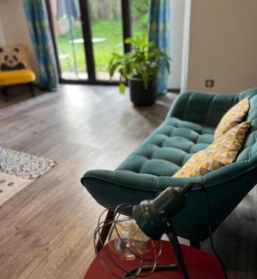 Sury-pres-Lere Apartment | Les Haltes de la Rive Gauche