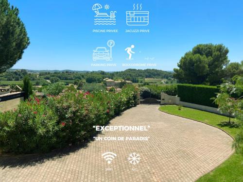 Thezan-les-Beziers Villa | Les Hauts de la Pinède - Villa avec Piscine, Jacuzzi et Boulodrome privatifs