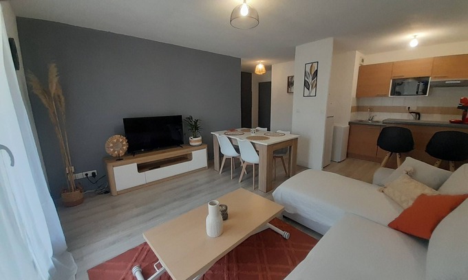 Brive-la-Gaillarde Apartment | Les Jardins de Gallia