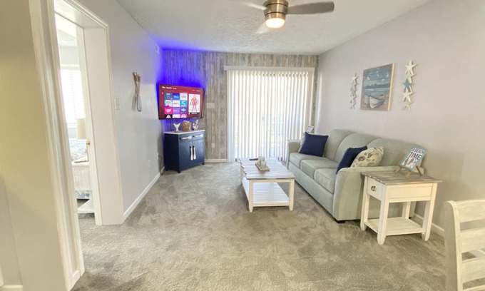 Rehoboth Beach Condo | Let the fun begin ππββοΈπ Located between both beaches