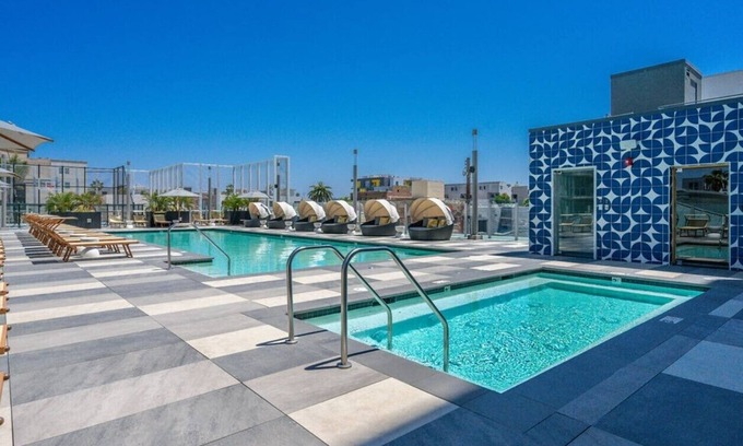 Downtown Long Beach Apartment | Level- Beautiful Jr. Two Bedroom Suite. Enjoy an Extended Stay Near the Beach