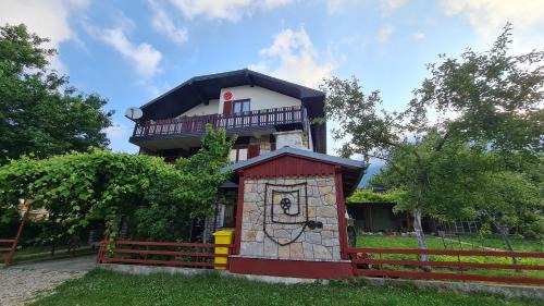 Donji Lapac House | Ličke Noći